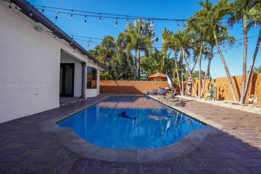 16401 NW 77th Pl, Miami Lakes, FL 33016 - #2