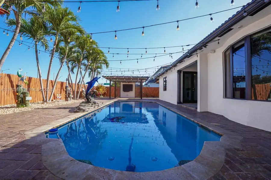 16401 NW 77th Pl, Miami Lakes, FL 33016 - #3