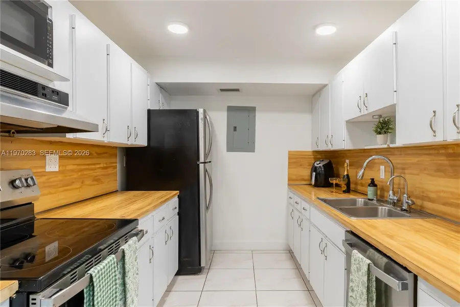 7933 West Dr #1025, North Bay Village, FL 33141 - #3