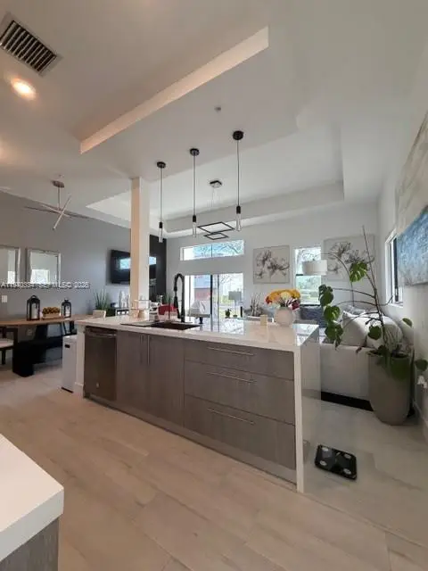 4396 NW 9th St, Plantation, FL 33317 - #2