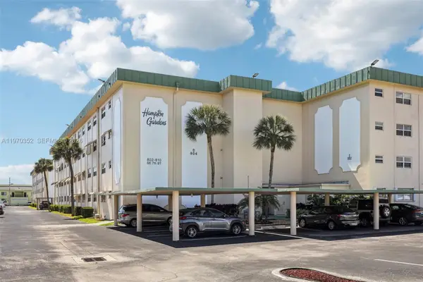 804 SE 7th St #402, Deerfield Beach, FL 33441