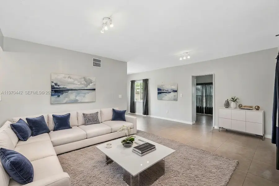 435 NE 69th St, Miami, FL 33138 - #2