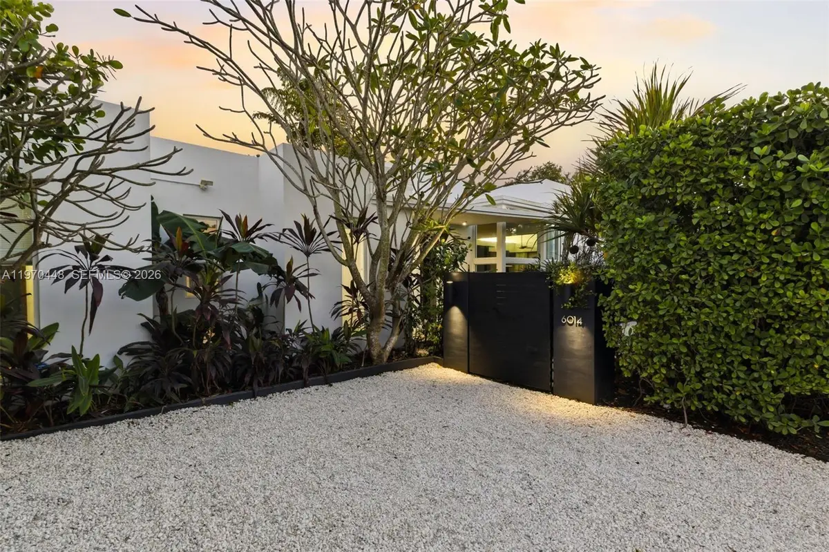 6014 SW 22nd St, Miami, FL 33155 - #1