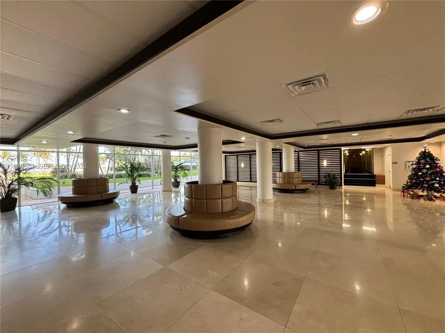 5005 Collins Ave #825, Miami Beach, FL 33140 - #3