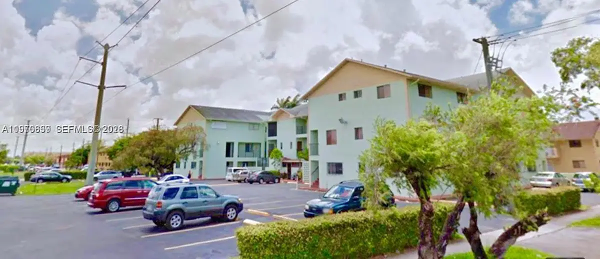 1521 W 42nd Pl #18, Hialeah, FL 33012 - #1