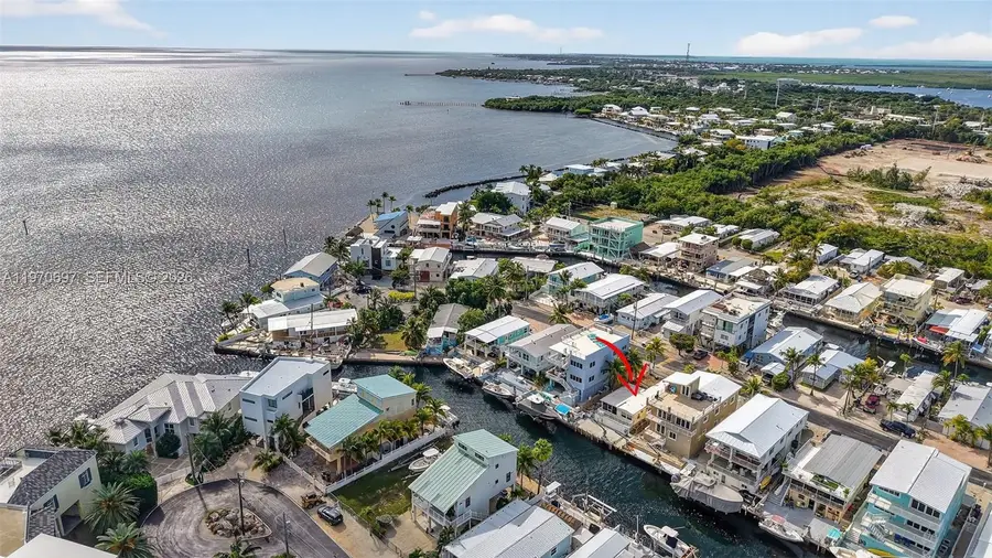 261 Burgundy Dr, Tavernier, FL 33070 - #2