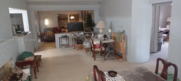 2215 Wiley St, Hollywood, FL 33020