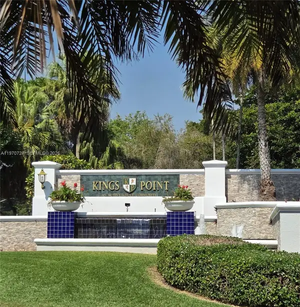 9842 Belfort Cir #214A4, Tamarac, FL 33321