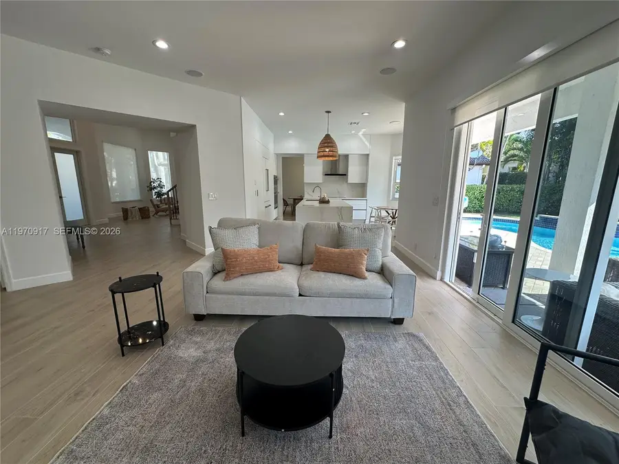 2556 Jardin Mnr, Weston, FL 33327 - #2