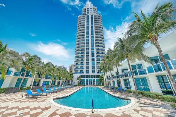 1945 S Ocean Dr #2209, Hallandale Beach, FL 33009