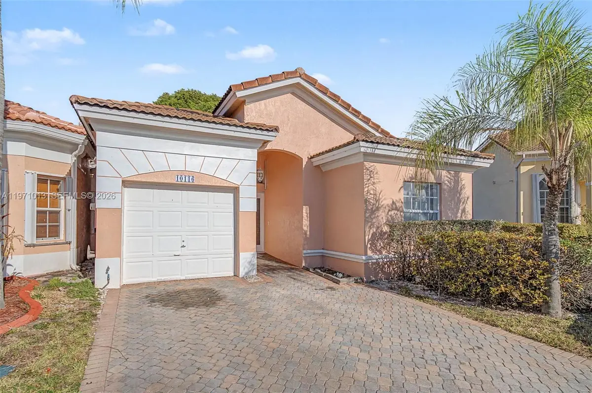 10116 SW 162nd Pl, Miami, FL 33196 - #1