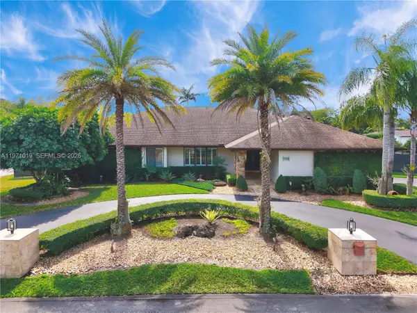 9988 SW 126th Ter, Miami, FL 33176