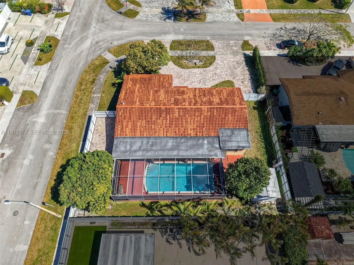 1630 SW 98th Ct, Miami, FL 33165 - #1