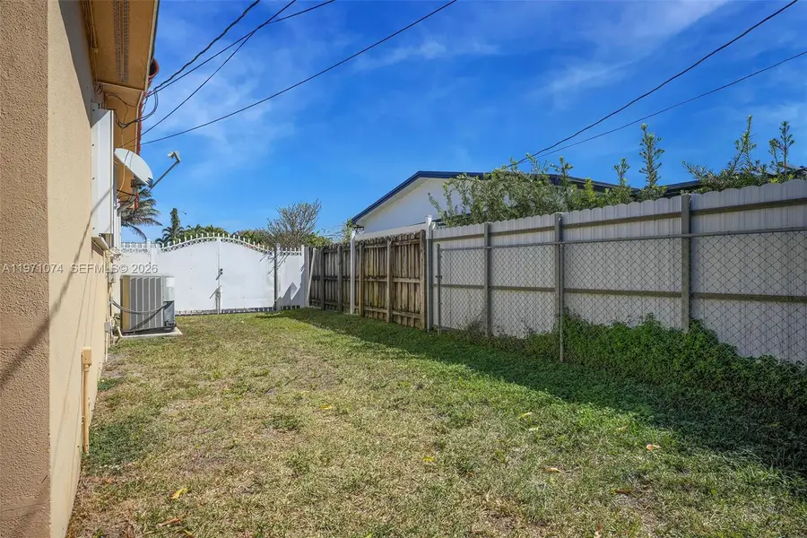 1630 SW 98th Ct, Miami, FL 33165 - #3