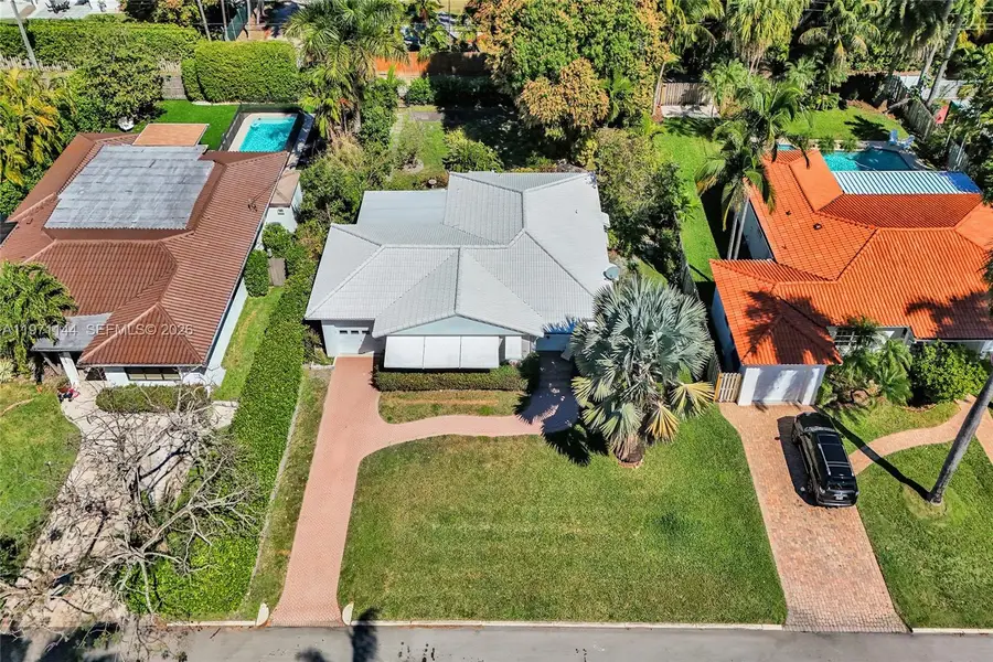 1235 Jefferson St, Hollywood, FL 33019 - #2