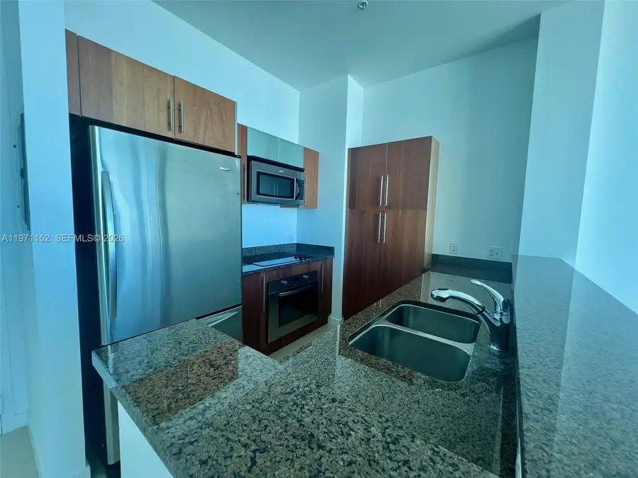 300 S Biscayne Blvd #PH-3907, Miami, FL 33131 - #3