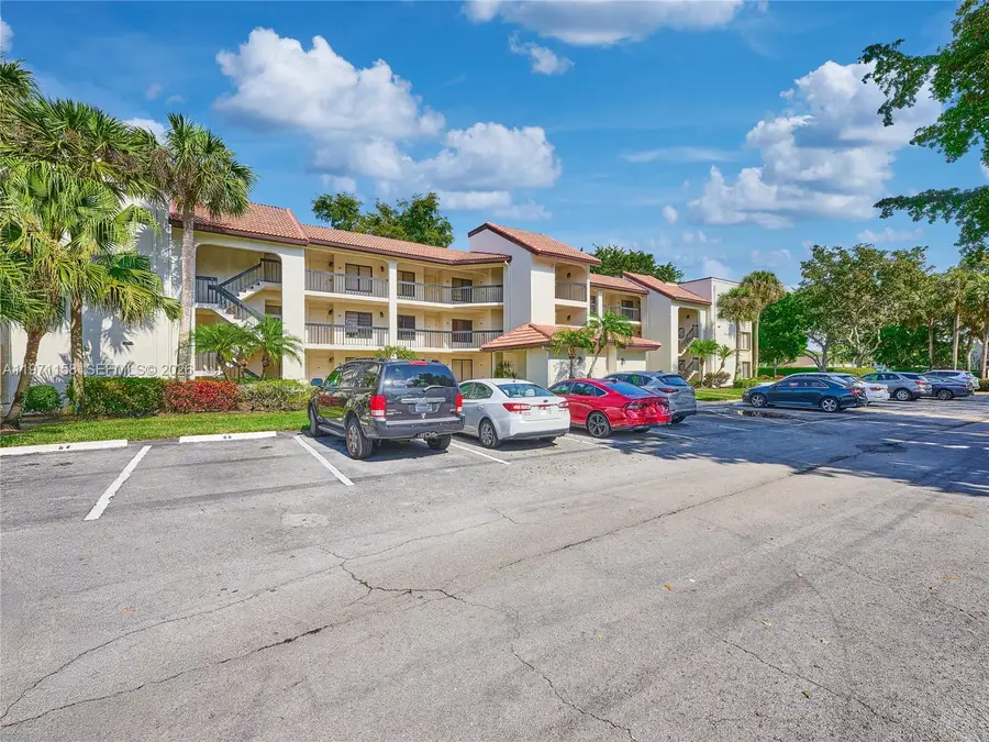 10143 Mangrove Dr #303, Boynton Beach, FL 33437 - #2