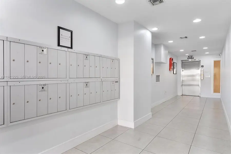 3860 NE 170th St #404, North Miami Beach, FL 33160 - #3