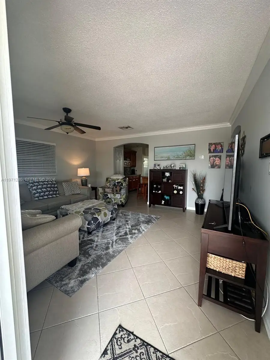 6805 NW 75th St, Tamarac, FL 33321 - #3