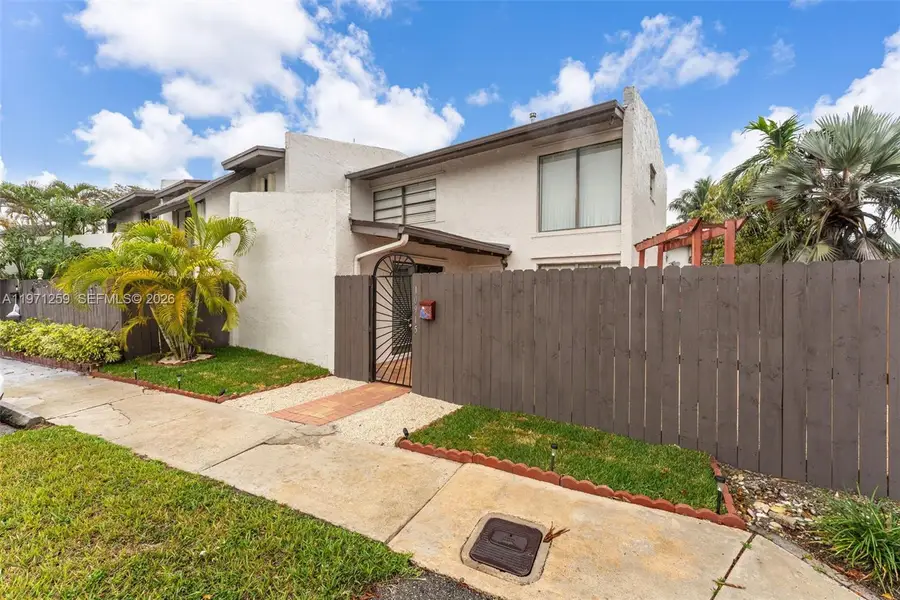 10915 SW 71st St, Miami, FL 33173 - #2