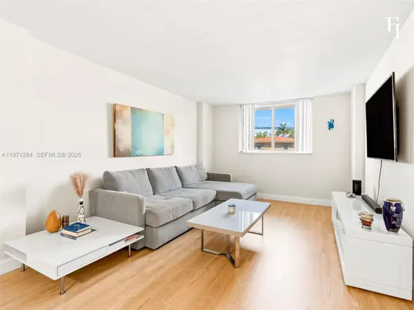 1251 NE 108th St #108, Miami, FL 33161