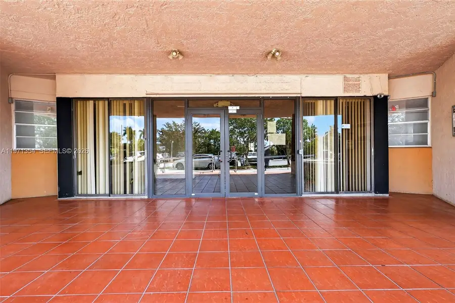 9678 Fontainebleau Blvd #410, Miami, FL 33172 - #3