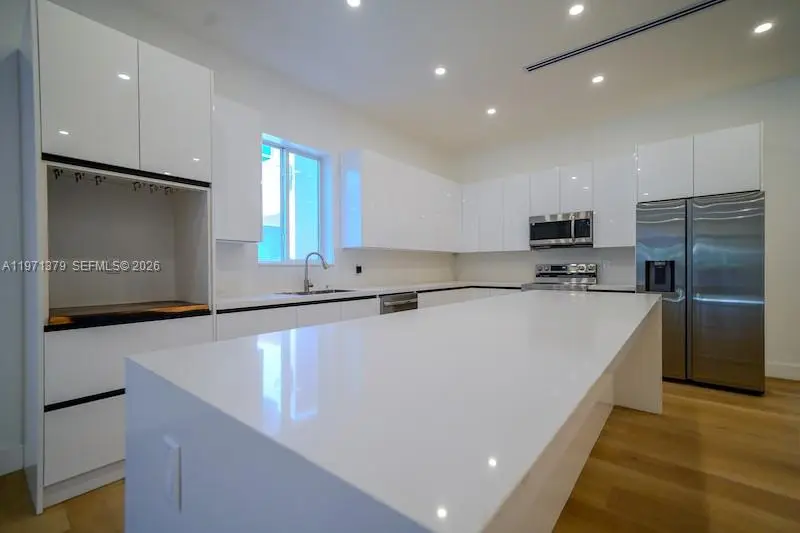 112 NW 24th Ct, Miami, FL 33125 - #2