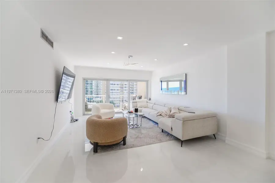 1950 S Ocean Dr #8J, Hallandale Beach, FL 33009 - #3