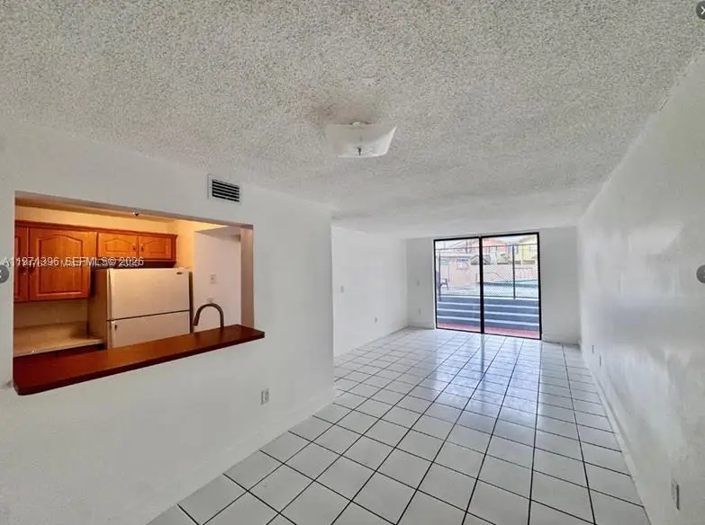 9678 Fontainebleau Blvd #111, Miami, FL 33172 - #1