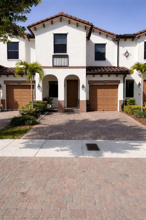 10255 NW 89th Ter, Doral, FL 33178