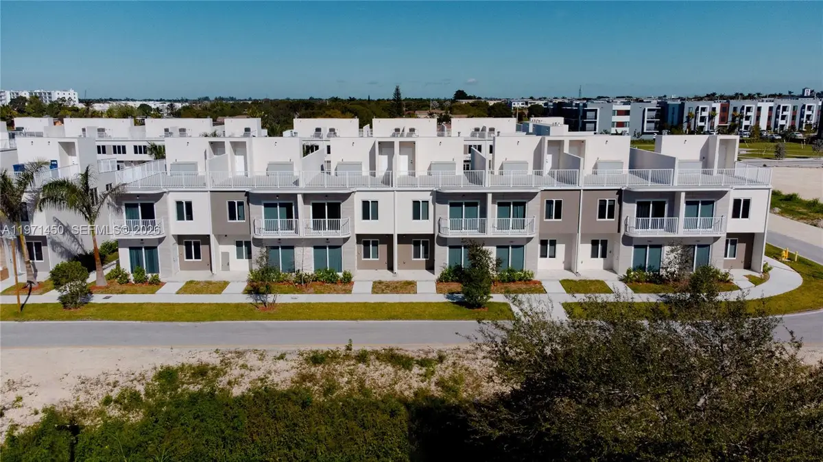 13822 SW 262 St, Homestead, FL 33032 - #1