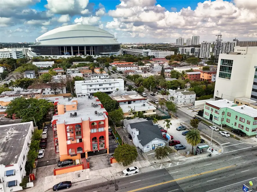 432 NW 12th Ave, Miami, FL 33128 - #2
