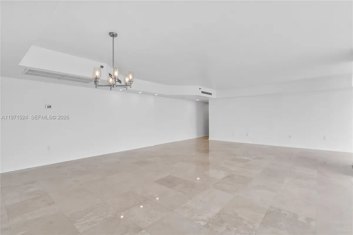 5900 Collins Ave #1906, Miami Beach, FL 33140 - #1