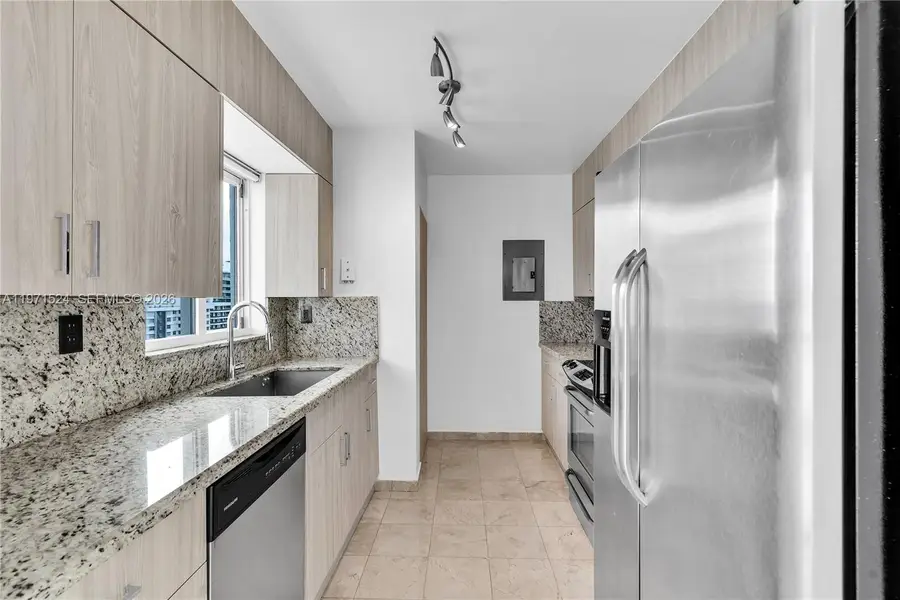 5900 Collins Ave #1906, Miami Beach, FL 33140 - #3