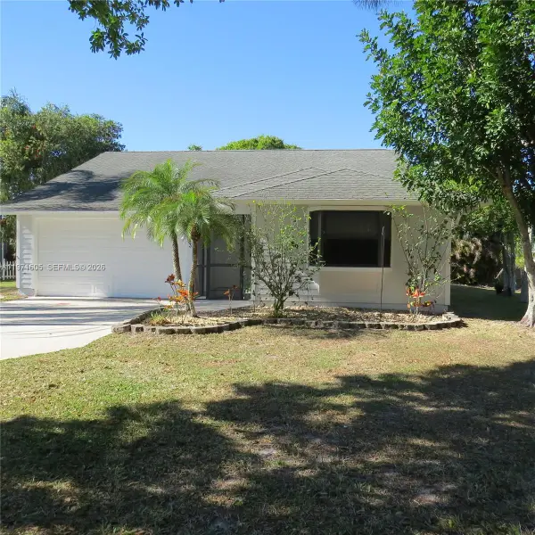 6883 SE Raintree Ave, Stuart, FL 34997