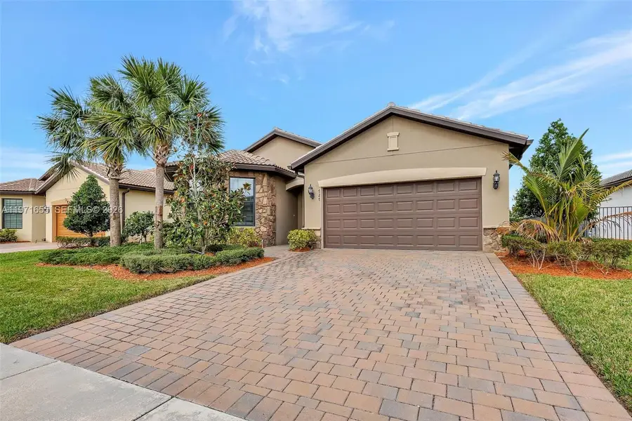 727 SE Boboli Way, Port Saint Lucie, FL 34984 - #3