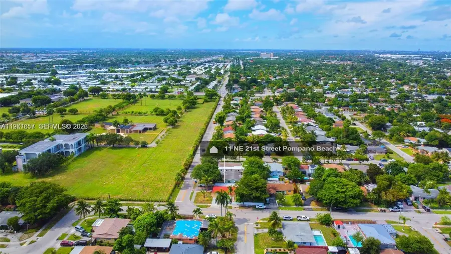 11 NE 21st St, Pompano Beach, FL 33060 - #2