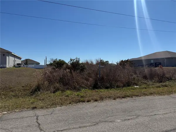 134 Harley Ter, La Belle, FL 33935