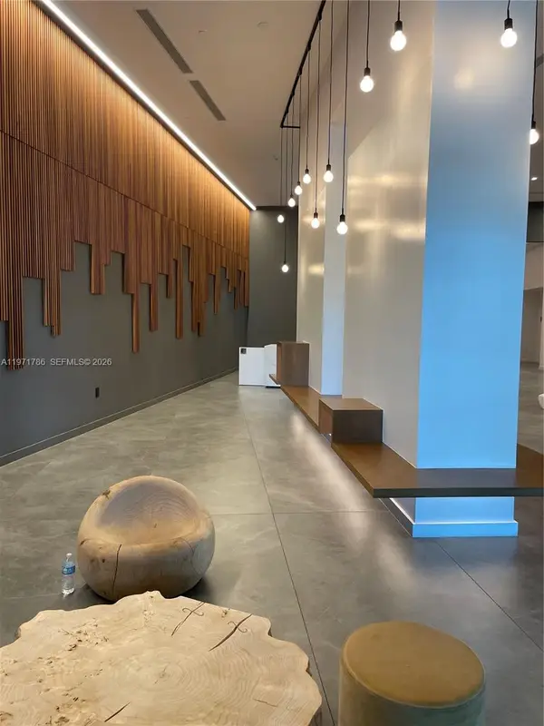 350 S Miami Ave #3108, Miami, FL 33130