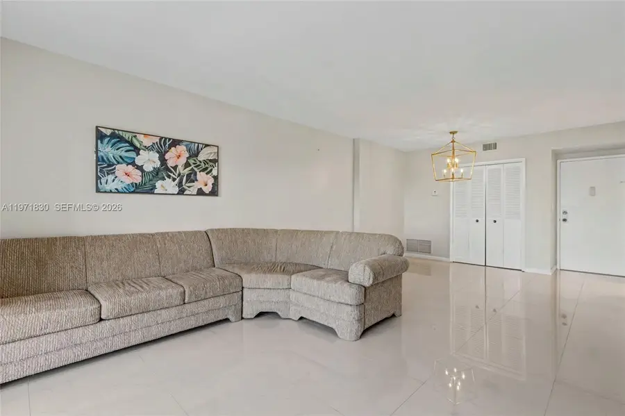 4200 Hillcrest Dr #406, Hollywood, FL 33021 - #3