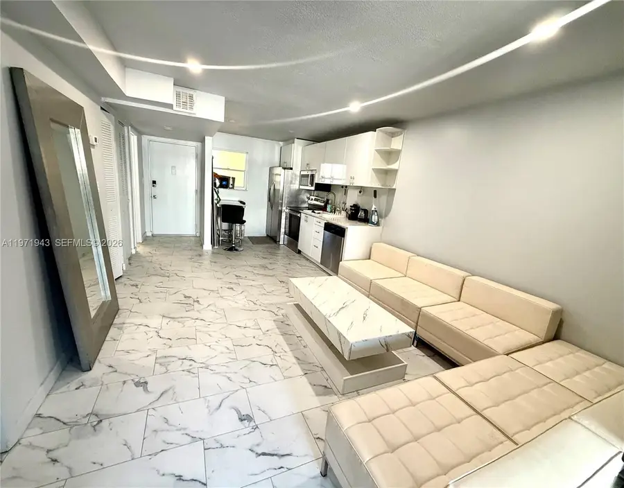 950 Euclid Ave #202, Miami Beach, FL 33139 - #2