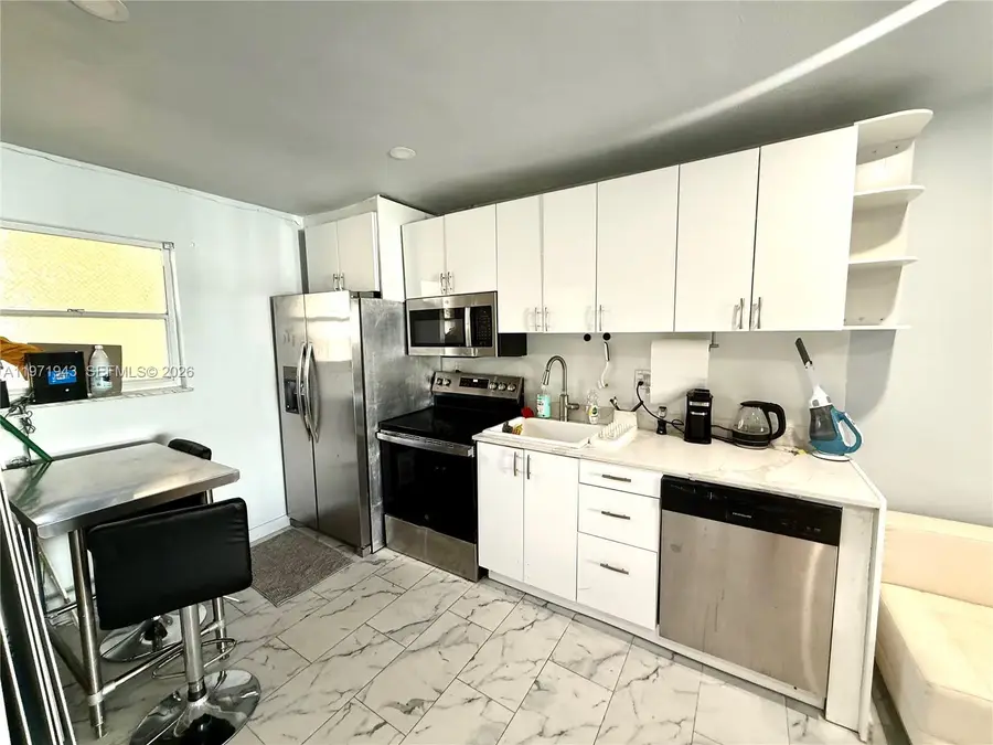 950 Euclid Ave #202, Miami Beach, FL 33139 - #3