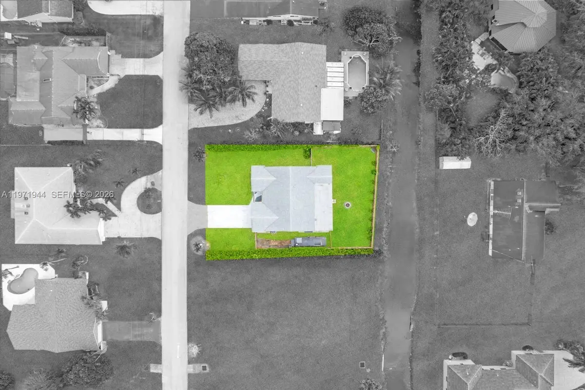 11280 NW 26th St, Plantation, FL 33323 - #1