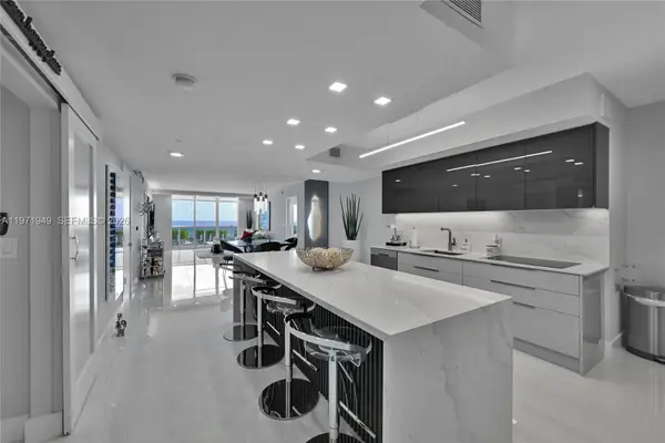 1800 S Ocean Dr #803, Hallandale Beach, FL 33009