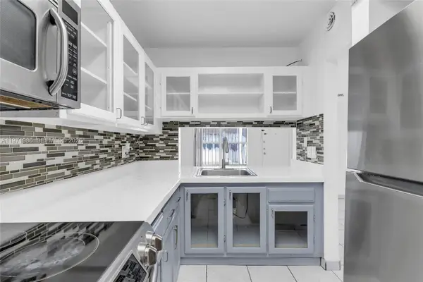 15348 SW 72nd St #23-12, Miami, FL 33193