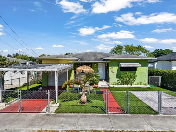 3049 NW 51st St, Miami, FL 33142