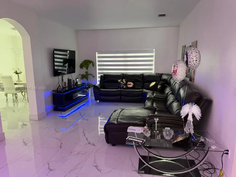 19064 SW 319th St, Homestead, FL 33030 - #2