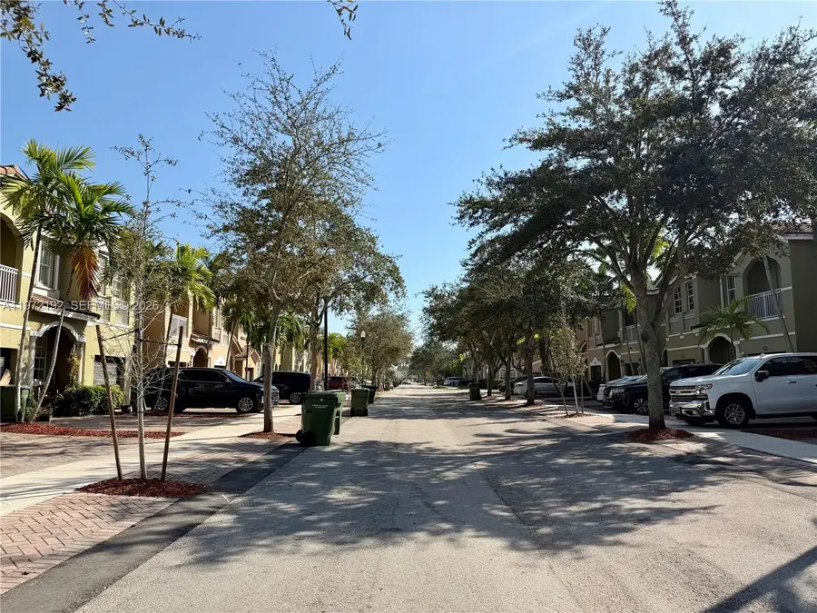 1385 SE 26th Ave, Homestead, FL 33035 - #2