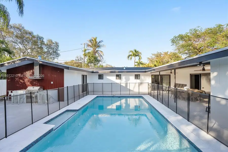 8201 SW 151st St, Palmetto Bay, FL 33158 - #2