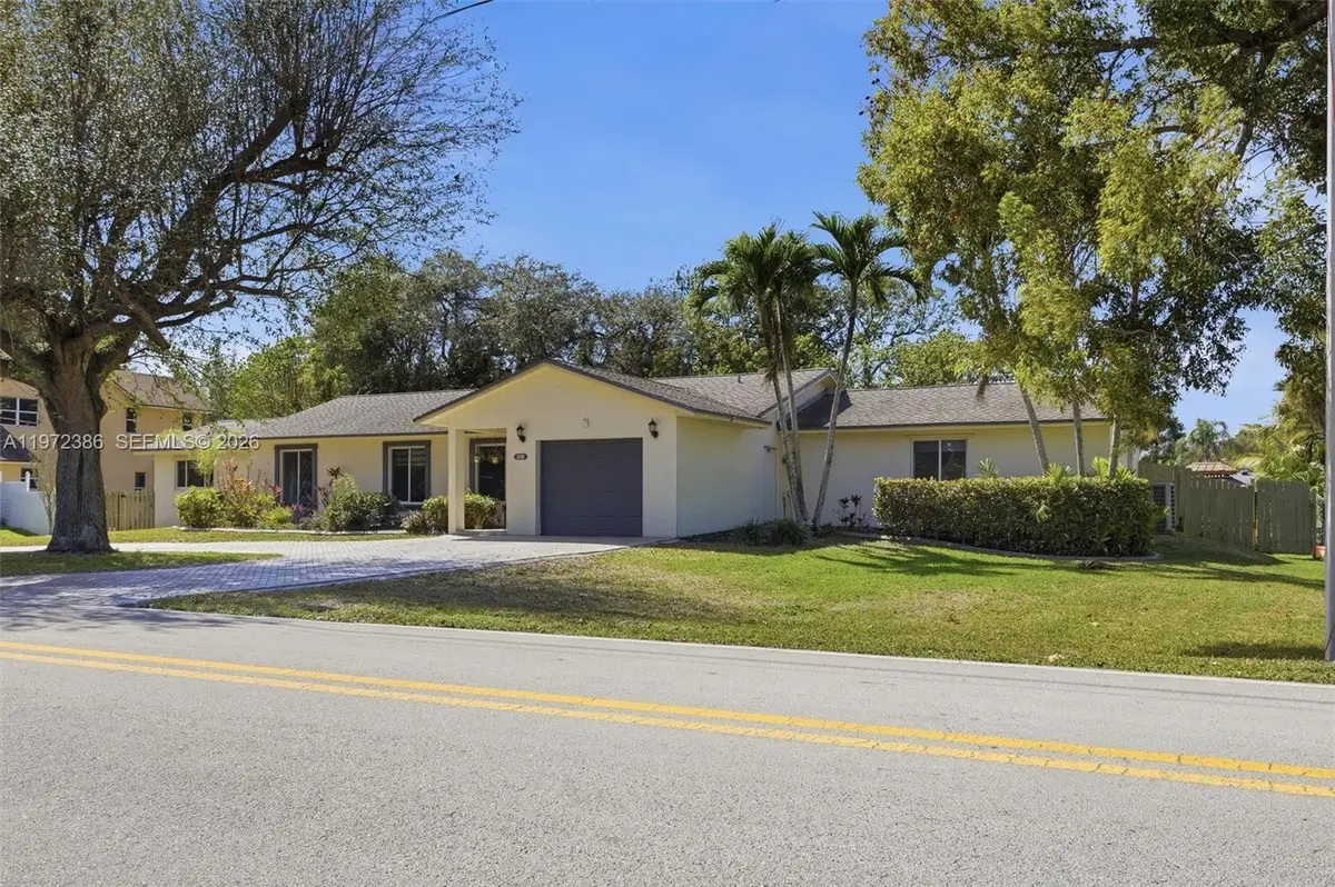 431 S Old Hiatus Rd, Plantation, FL 33325 - #1